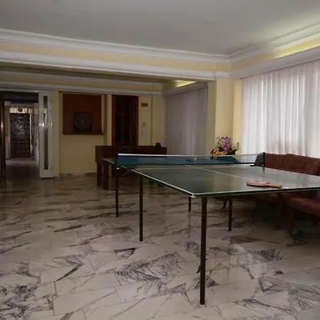 Deniz * Κουσάντασι